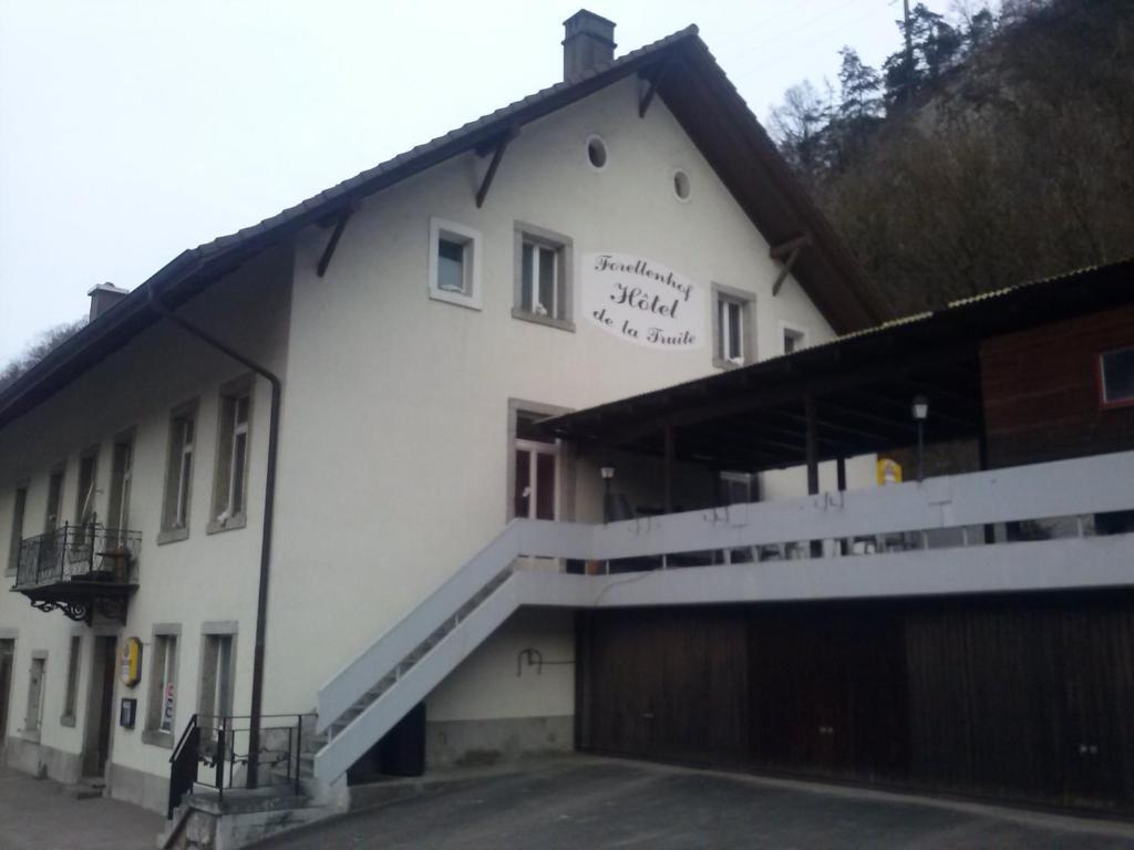 Chambres D'Hotes "La Truite" Biel Bagian luar foto